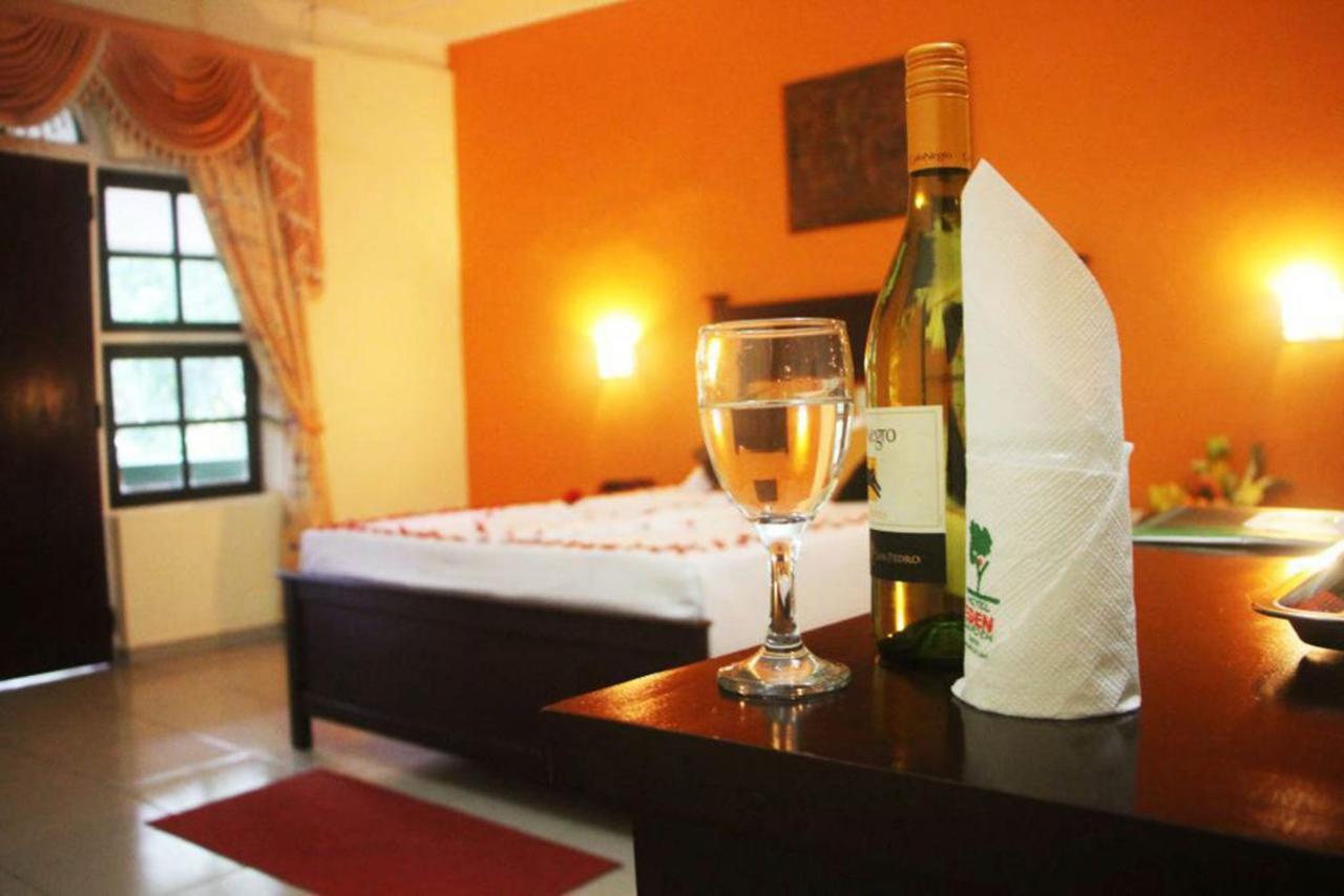 Hotel Eden Garden Sigiriya Exteriör bild